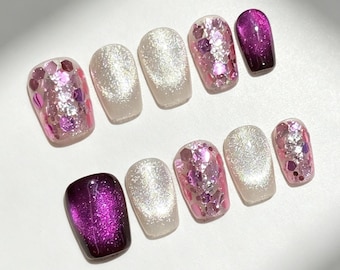 Lila Cat Eye-pressnaglar, korta fyrkantiga handgjorda återanvändbara naglar, transparenta gelé-lila krom-aura-glitter-pressnaglar, isiga, kalla naglar
