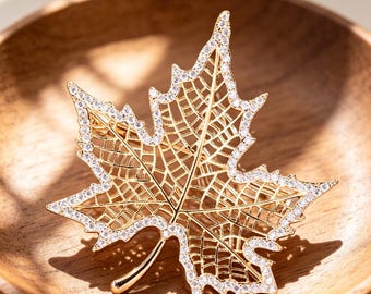Esdoornblad brochespeld, bladgoudspeld, elegante broche, op de natuur geïnspireerde sieraden, blazerjas reversspeld cadeau voor vrouwen