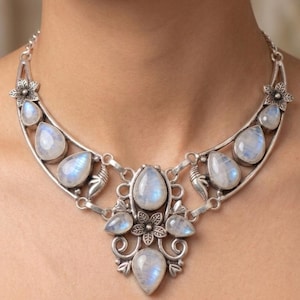 Collar de plata de ley 925 con diseño floral y gema de piedra lunar arcoíris, regalo para ella.