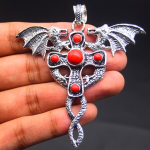 Edelsteenhanger rood koraal: handgemaakte 925 sterlingzilveren sieraden