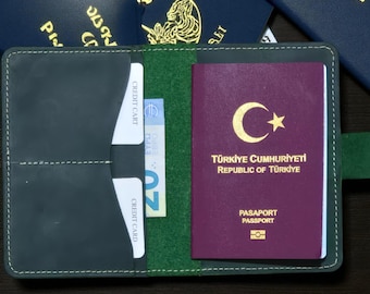 Personalisierte Leder Passhülle, gravierte Reisebrieftasche