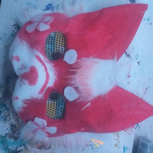 Red Japanese therian mask
