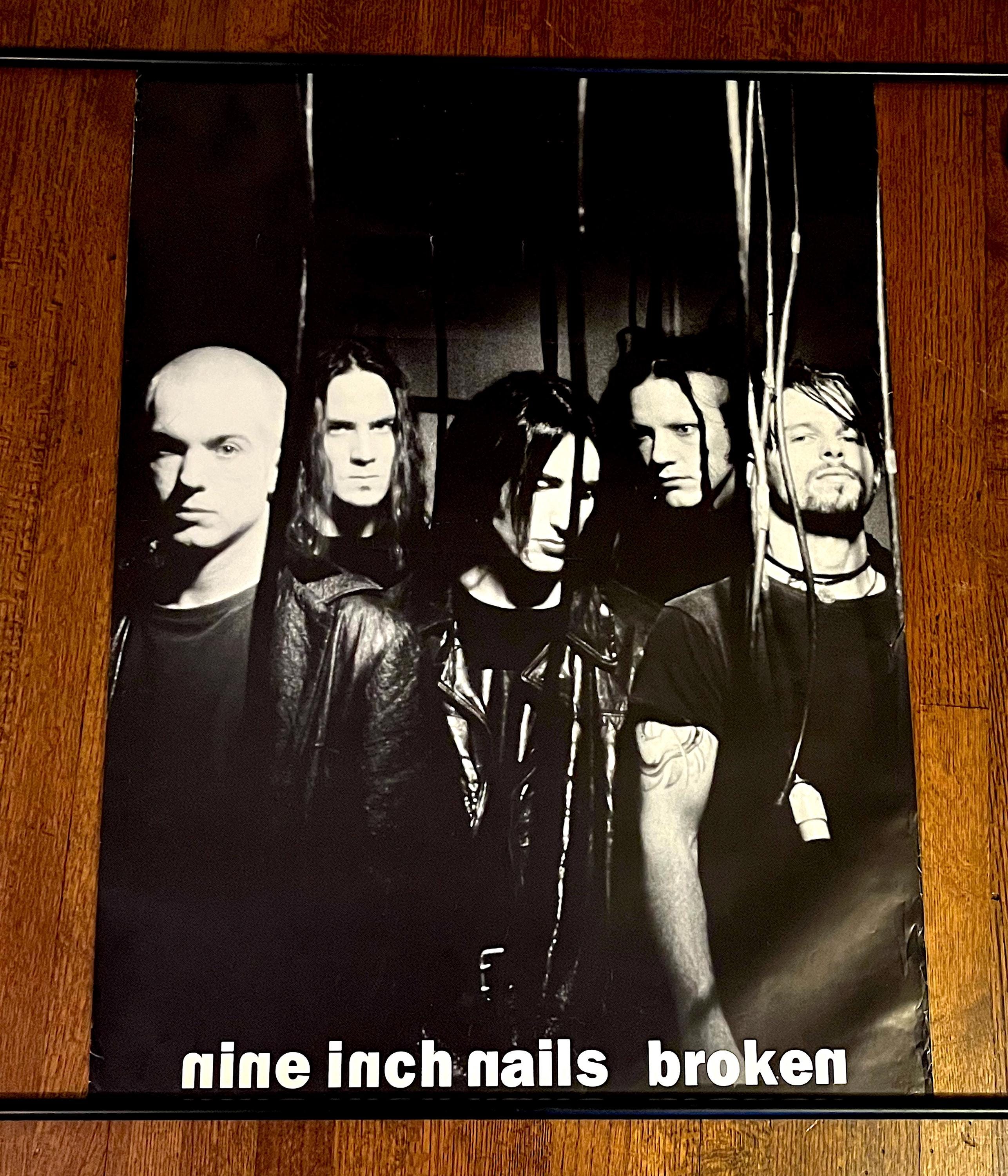 トップス nine inch nails ninbroken 90s Nine Inch Nails Band Broken 90s White Short Sleeve 2 Side