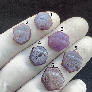 Cabujón hexagonal de rubí y zafiro en bruto / Lámina de cristal de corindón natural MH1426