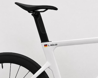 Naklejka na rower szosowy, kalkomania, flaga rowerowa, personalizowana imieniem, pomysł na prezent, wyścig, zawody, triathlon, Niemcy, USA, Wielka Brytania
