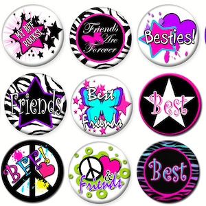 Pode incluir: Doze botões redondos com vários desenhos e cores, todos com as palavras "Best Friends" ou "BFF" com diferentes elementos gráficos como estrelas, corações, sinais de paz e listras de zebra.