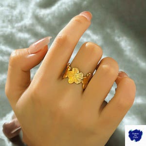 Gold Flower Ring