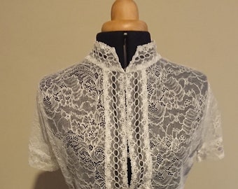 ivory lace wedding bolero with collar and short sleeves