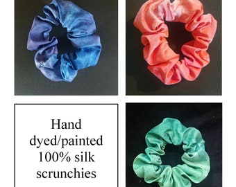 Hair scrunchies made of hand coloured silk