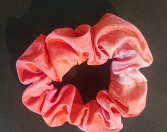Hair scrunchies made of hand coloured silk