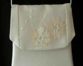 Small bag in ivory Silk,  wedding shoulder bag with embroidered flowers