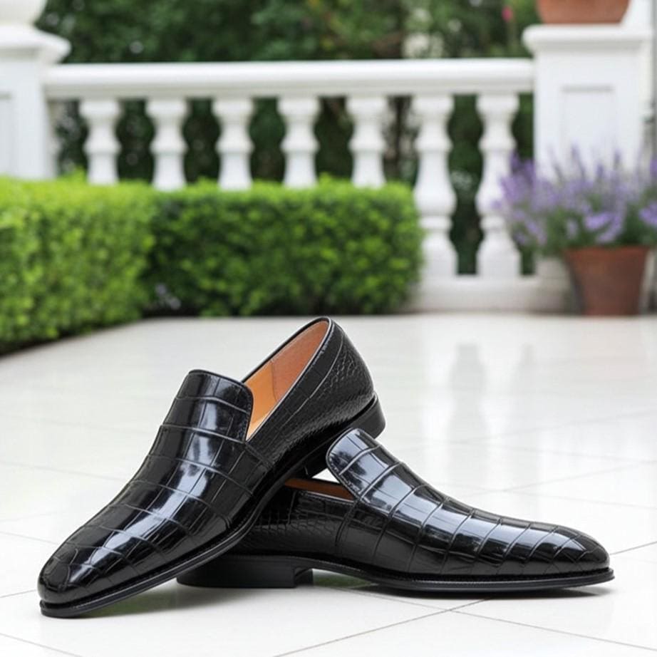 Handmade Black Crocodile Embossed Leather Loafers for Men  display picture 3
