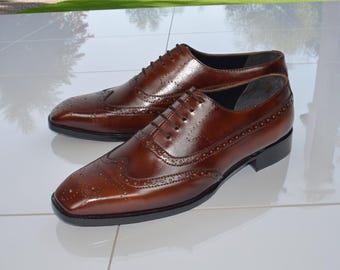 Handmade Brown Leather Wingtip Brogue Shoes: Men's Oxford Dress Shoes