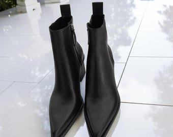 Schwarze Leder Ankle Boots für Männer - Reißverschluss mit Blockabsatz und formelle Schnürstiefel im Stil des englischen Stils