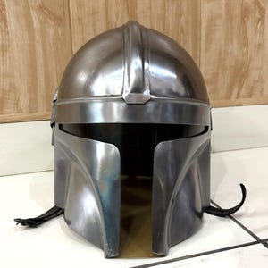 Mandalorian Role Play Cosplay Helmet With Inner Leather Prop Movie Helmet Star Wars Costume Knight Medieval Helmet Halloween Gift Item