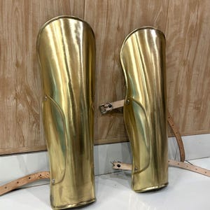 Medieval Leg Protection Steel Roman Pair of Leg Guard Gothic Larp, Warrior Leg Greaves Cosplay, Role Play, Reenactment – Knight Halloween