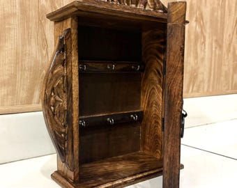 Llavero de madera hecho a mano: antiguo armario para llaves tallado con 6 ganchos