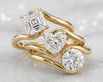 7mmハート型モアッサナイトソリティアリング、アッシャーカットバイパスデザイン婚約指輪、14Kイエローゴールドラウンドダイヤモンド1個付きリング、ギフト