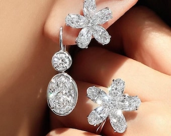 Pendientes de diamantes y moissanita de talla ovalada, conjunto de flores y anillo de oro blanco de 10k.