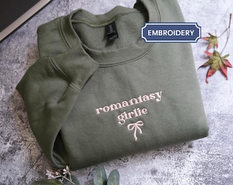 Romantasy Reader girlie Shirt | Fantasy Romance girlie cottagecore  Book Gift For Her ACOTAR Fourth Wing FBAA Throne Of Glass Book Lover