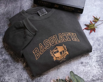Fourth Wing Embroidered Sweatshirt,Custom Basgiath War College, Dragon Rider,Violet Sorrengail,Rebecca Yorros,Xaden Riorson,Fantasy Reader