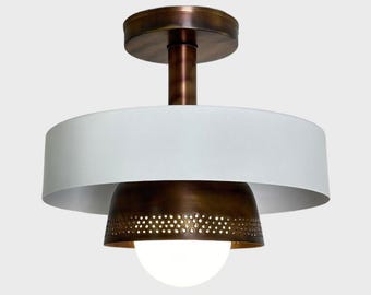Lámpara de techo industrial moderna: lámpara de cúpula de latón y blanco, montaje semiempotrado