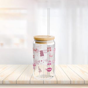 Vaso de vidrio rosa pastel: un bonito vaso para beber femenino, ideal para regalar con estilo, vaso de 473 ml, bonito vaso de agua, femenino.