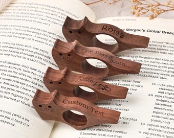 Personalized Thumb Book Page Holder, Custom Dog & Cat Design, Perfect Gift for Book Lovers, Unique Christmas or Birthday Present