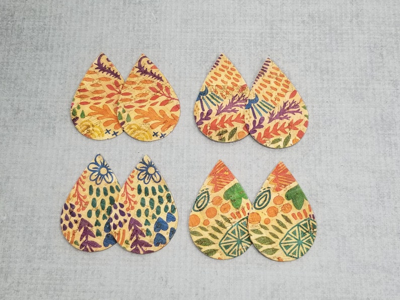 4 pairs of Teardrop Shapes Colorful Abstract Print Cork Teardrop Shapes for Earrings Wood Cork Teardrops 8 pieces Natural CORK Teardrops