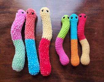 Gummy Worms Crochet Pattern, Crochet Amigurumi Pattern by Rachael's Scraps, written in US Terminology
