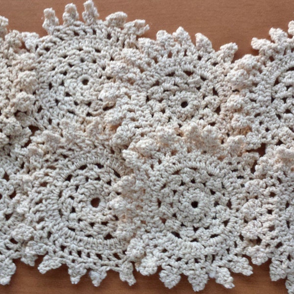 8 Beige or White Colored Vintage Crocheted Doilies, Crocheted Appliques, approx 3 to 4 inches, Crochet Mandalas