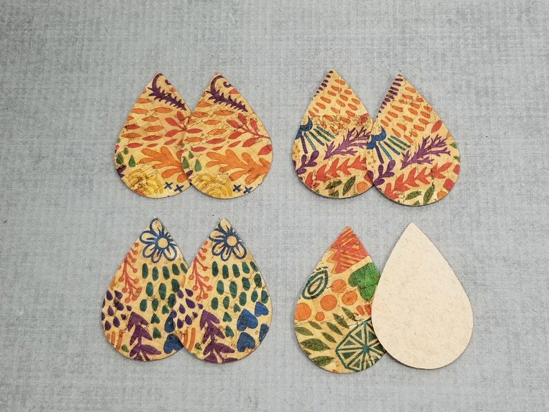 4 pairs of Teardrop Shapes Colorful Abstract Print Cork Teardrop Shapes for Earrings Wood Cork Teardrops 8 pieces Natural CORK Teardrops