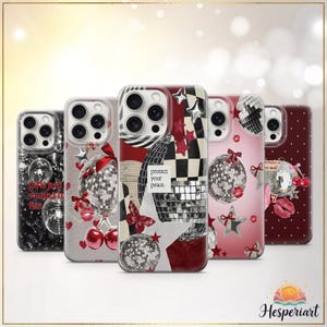 Peut inclure: Plusieurs coques de téléphone avec des motifs variés. Les coques présentent des boules disco, des cerises, des étoiles et le texte "protect your peace". Les couleurs incluent le noir, le rouge, le rose et le blanc. Les coques sont disposées en rangée.