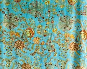 Blauwe fluwelen stof met bloemenprint, op maat gesneden, vintage botanisch meubelstof.