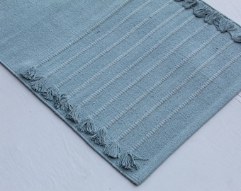 Handwoven Organic Cotton Yoga Mat: Herbal Infusion, Non-Slip 2x6 Ft