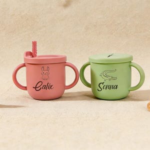 Gobelet à collation personnalisé pour bébé : pot de voyage en silicone avec icône personnalisée