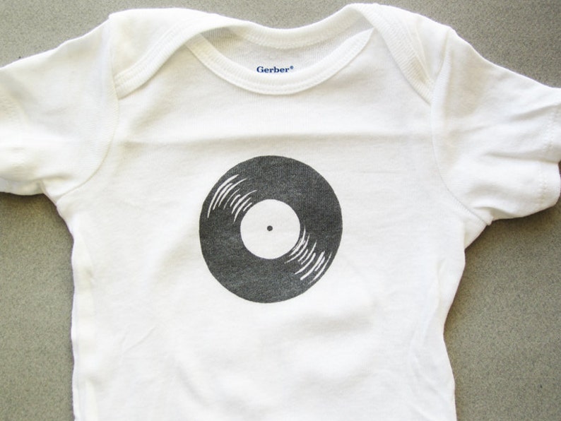 Record print onesie Short sleeve 3-6 months image 2