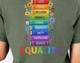 T-shirt pour l'égalité des droits : livre floral, t-shirt en coton doux