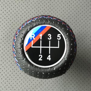 Shift knoib fit for BMW E21 E23 E24 E28 E32 E34 E36 E39 E46 M3 M5 M6 5 speed perforated genuine leather