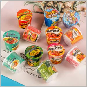 Miniature Instant Noodles, Miniature Noodle Cup, Tiny Instant Noodles, Miniature Food Toy, Instant Noodles for Dollhouse Kitchen Accessories