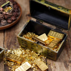 Dollhouse Treasure Box 1:12 Scale | Tiny Treasure Chest | Mini Gold Coins for Micro Dioramas & Creative Scene Builds