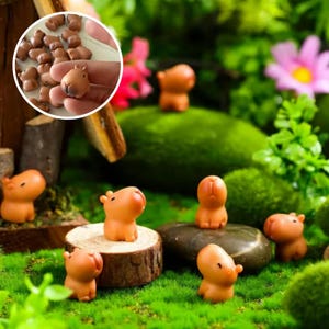Cute Capybara Miniatures, Mini Resin Capybara Miniatures Figurines, Handmade Capybara Ornaments, Capybara Animals Miniature Craft Decoration