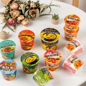 Miniatur Instant Nudeln, Miniatur Nudel Cup, kleine Instant-Nudeln, Miniatur Essen Spielzeug, Instant-Nudeln für Puppenhaus Küche Zubehör