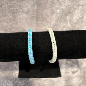 暗闇で光るフィッシュテールブレスレット