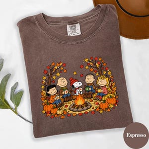 Peanuts Campfire Shirt, Fall Snoopy Graphic Tee, Charlie Brown Autumn Pumpkin Tshirt, Cute Retro Thanksgiving Crewneck, Cozy Camp Gift