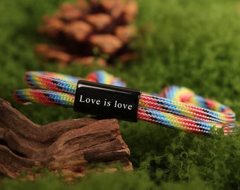 Regenbogen Pride Armband, personalisierte Gravur Liebe ist Liebe Armband, LGBT CSD Festival Schmuck, Freundschaftsarmband, Geschenk für ihn sie