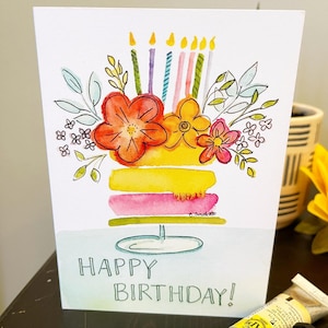 Carte d’anniversaire de gâteau floral