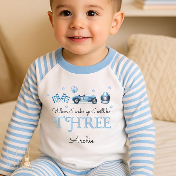 Pijama de carreras de cumpleaños para niño, personalizado, divertido atuendo de cumpleaños para pequeños corredores.