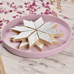 Premium Kaju Katli – Indian Cashew Fudge Sweet | Handmade Mithai with Silver Vark | Diwali Gift | Fresh & Delicious