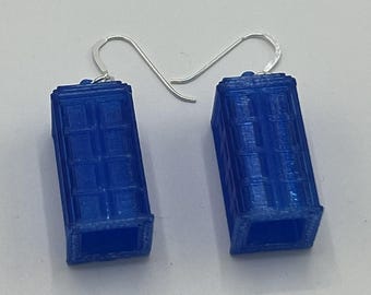 Pendientes TARDIS azules translúcidos, ganchos de plata de ley, joyería para fans de la ciencia ficción.